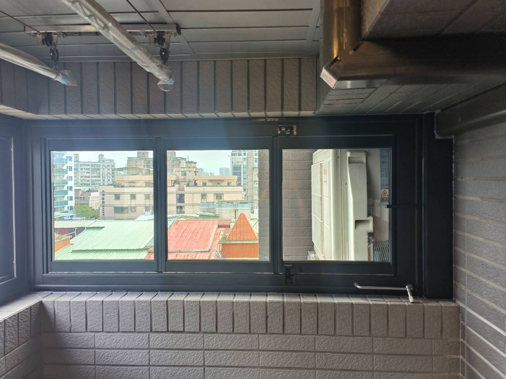 三重電信路3片開景陽台窗