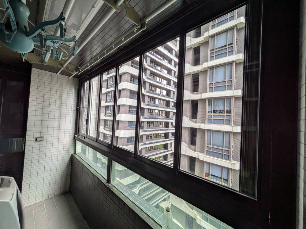 新莊中央路12樓6片開景陽台窗