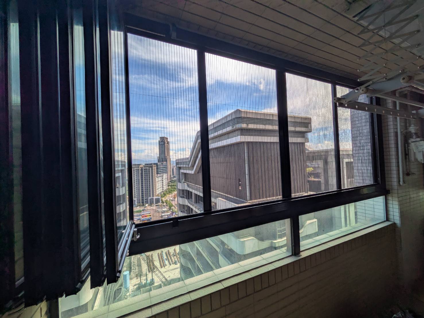 新莊中央路20樓6片開景陽台窗