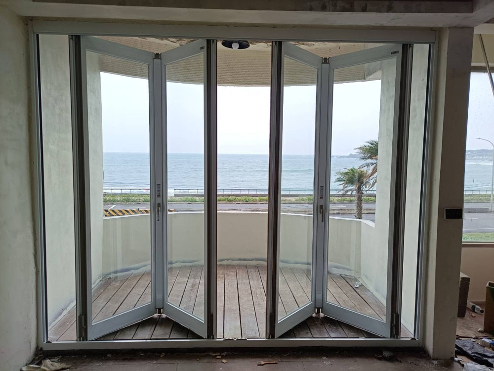 三芝石門4片折疊門