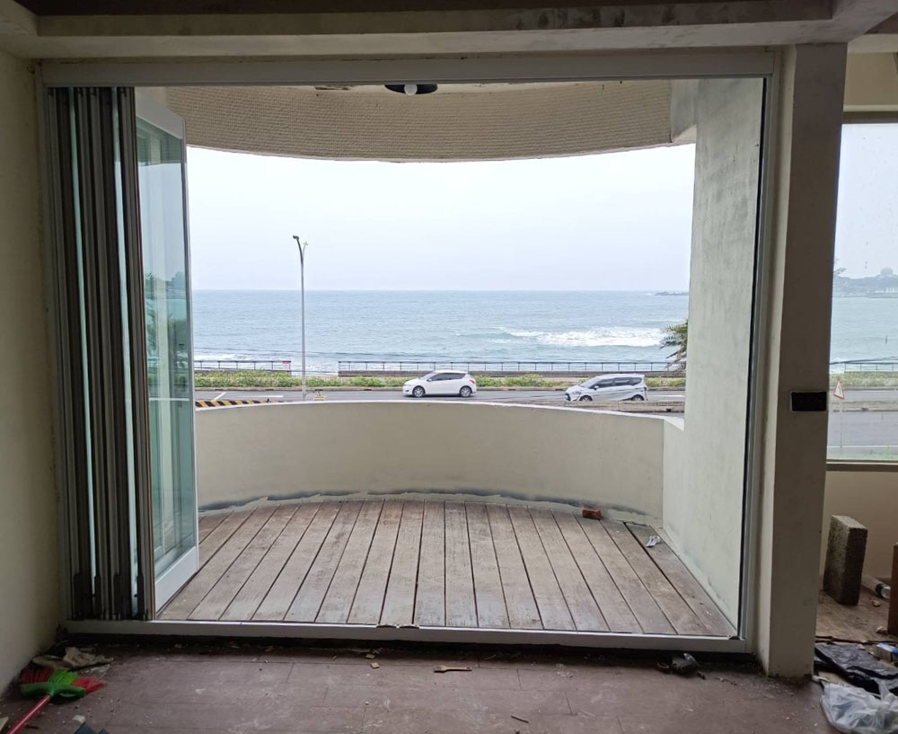 三芝石門4片折疊門