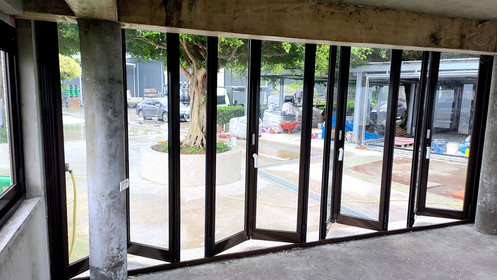 大溪茶葉廠6片折疊門