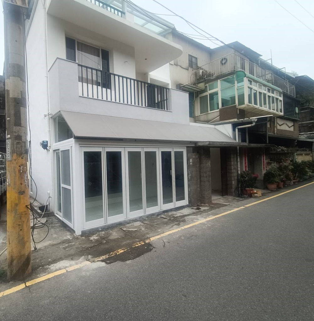 新竹建功路6片折疊門