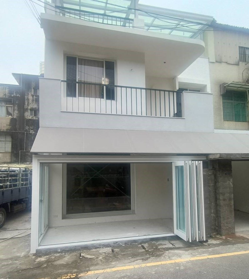 新竹建功路6片折疊門