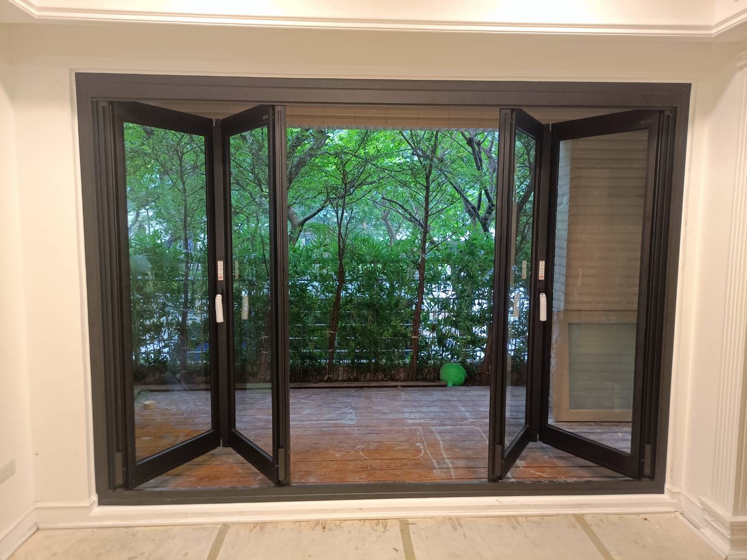 台北中山北路4片折疊門