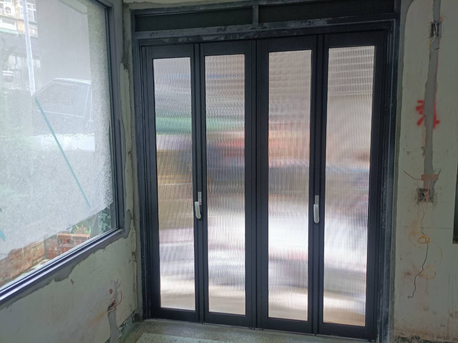 萬里港東路4片折疊門