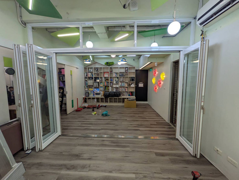 台北市新生南路6片折疊門無障礙下支