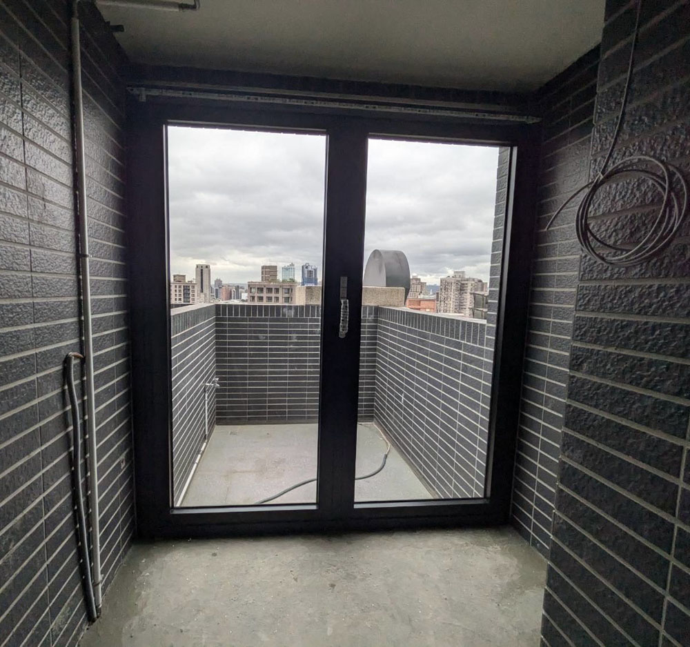 三重同安街kS78 2片折疊門