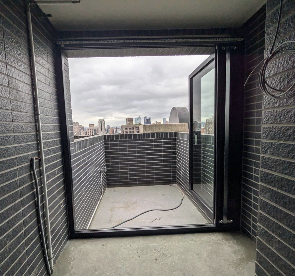 三重同安街kS78 2片折疊門