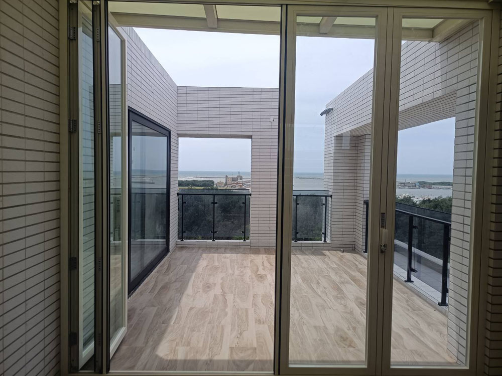 新竹海濱路KS78 4片折疊門