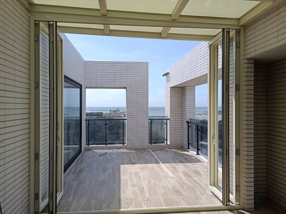 新竹海濱路KS78 4片折疊門