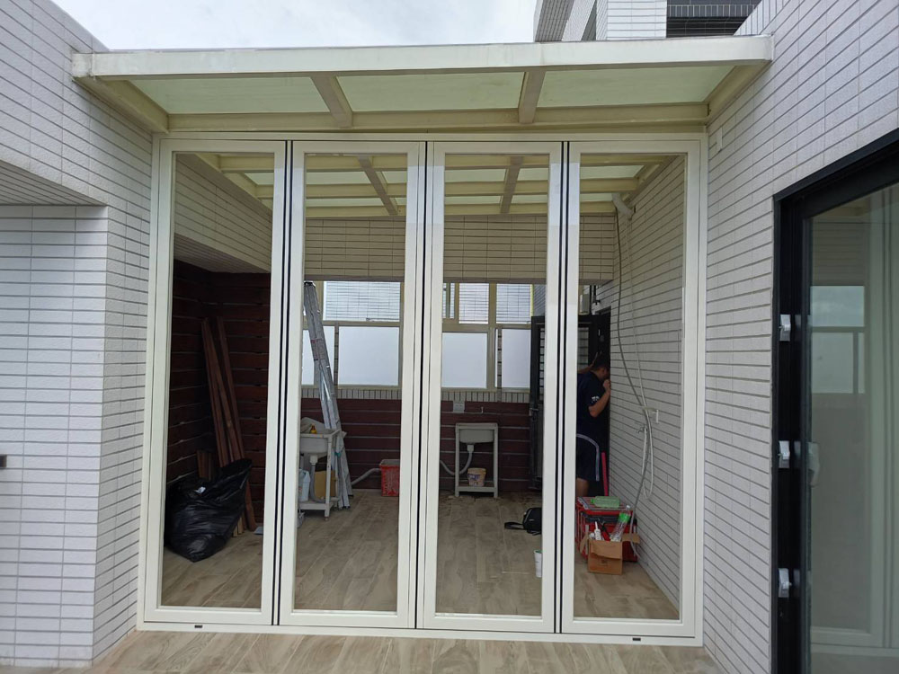 新竹海濱路KS78 4片折疊門