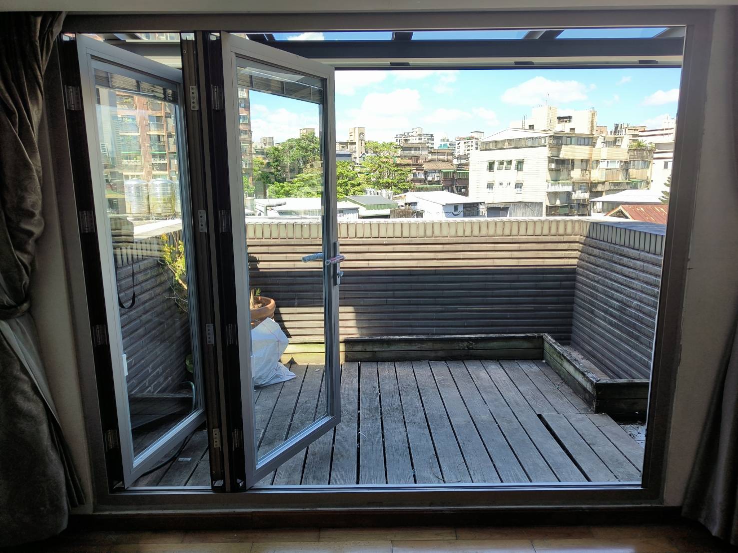 台北市瑞安街KS78 2+1折疊門