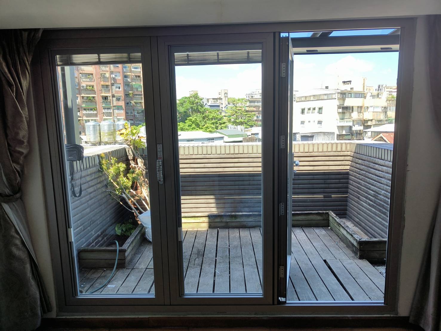 台北市瑞安街KS78 2+1折疊門