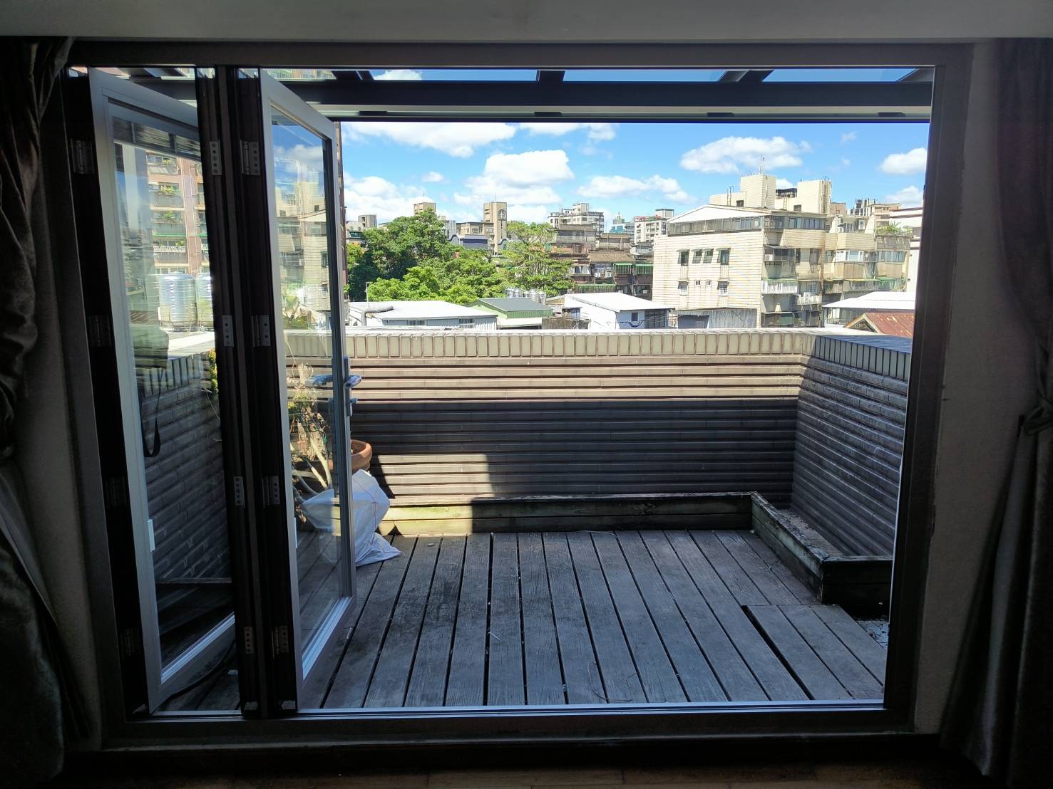 台北市瑞安街KS78 2+1折疊門