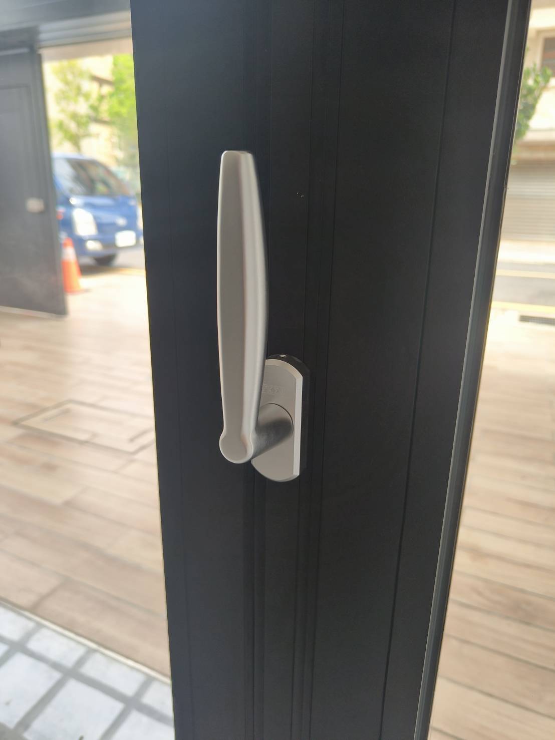 中壢青埔五街4+1 折疊門