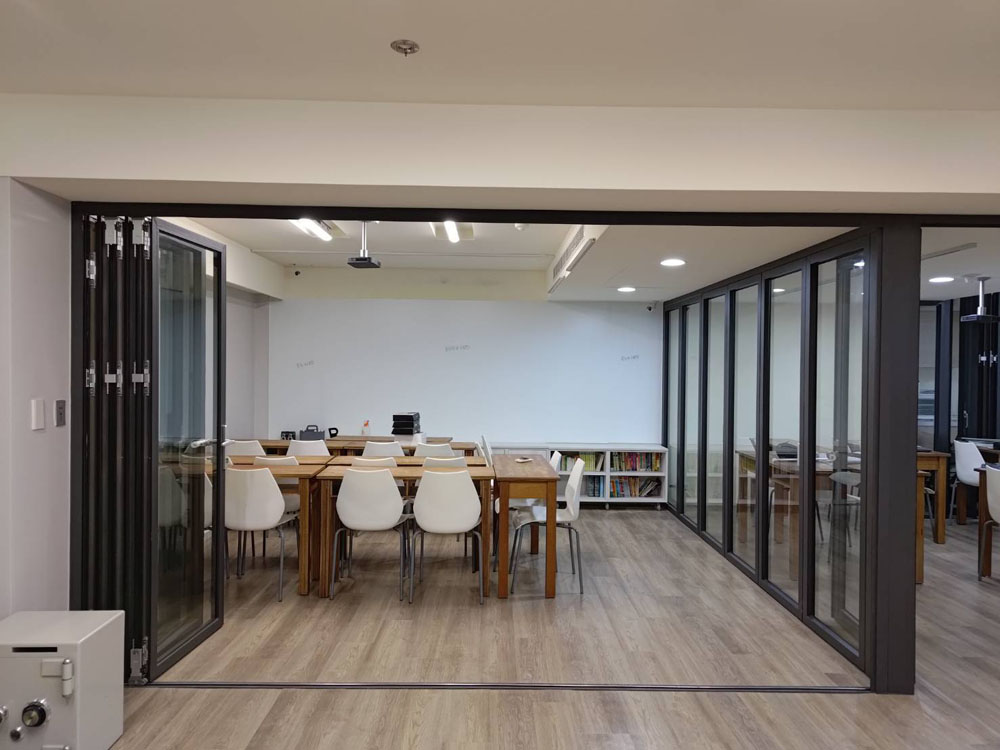 台北新生南路KS50 4+1折疊門