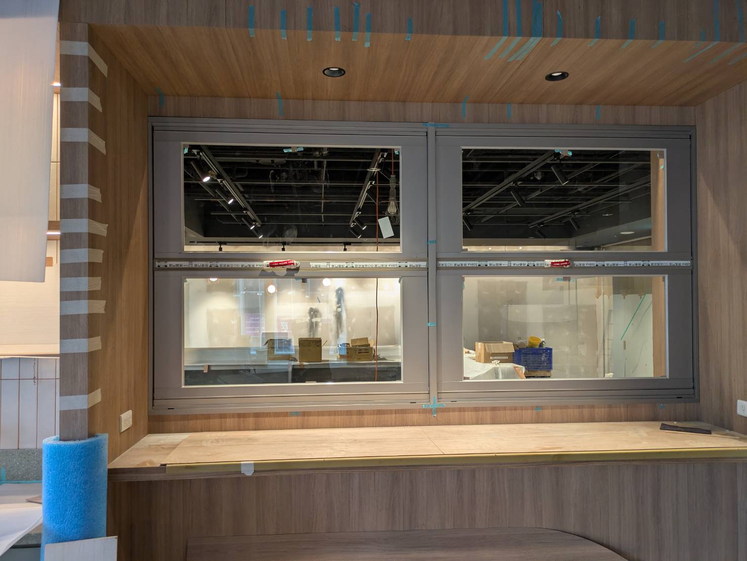 台北市民生東路三段