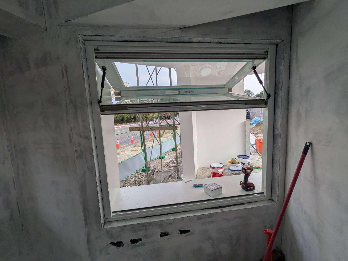 新竹建華中學上折疊窗