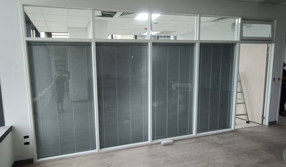 竹北台元2街 內藏百業拉繩