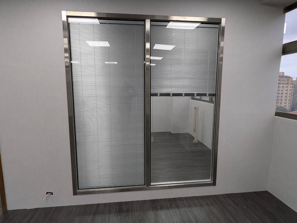 新竹東光路 內藏百業拉繩