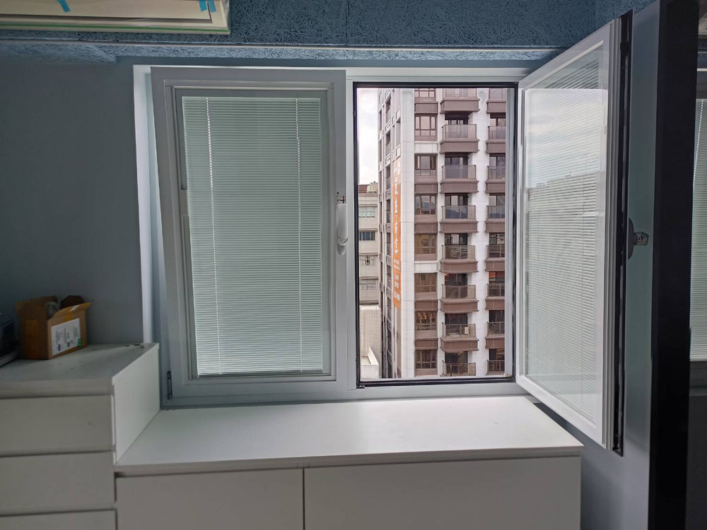 台北西寧北路 內倒內開+內藏百業磁滑