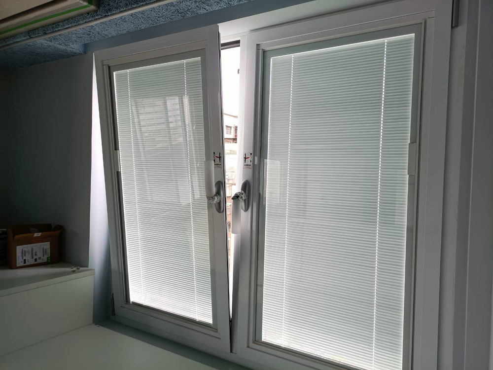 台北西寧北路 內倒內開+內藏百業磁滑