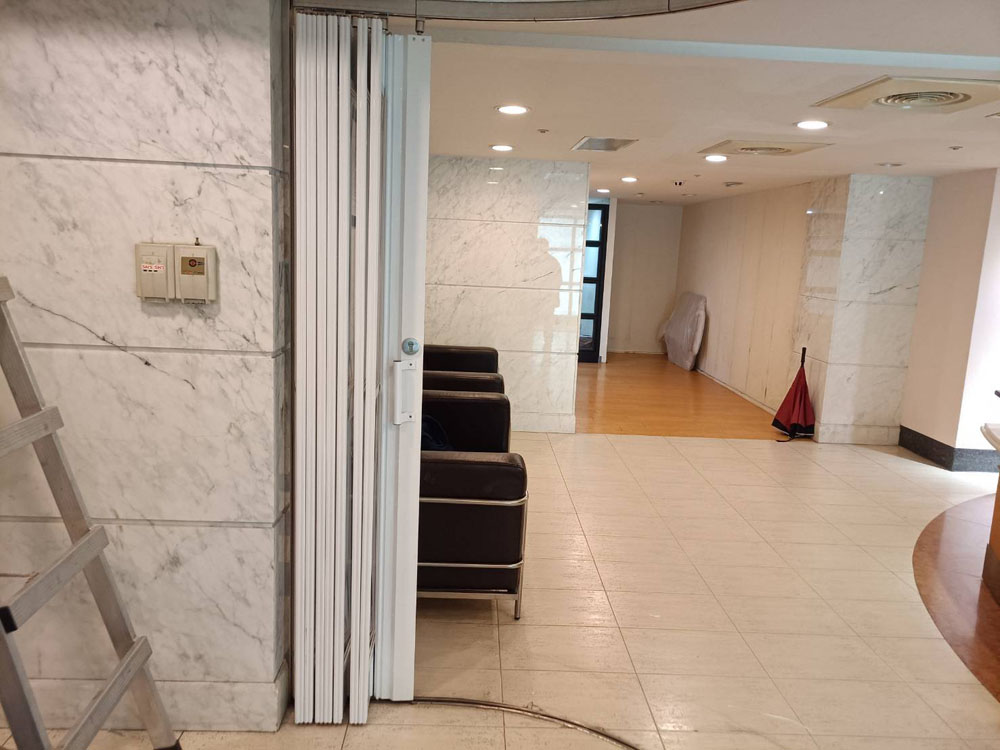 台北民生東路 水晶折疊門