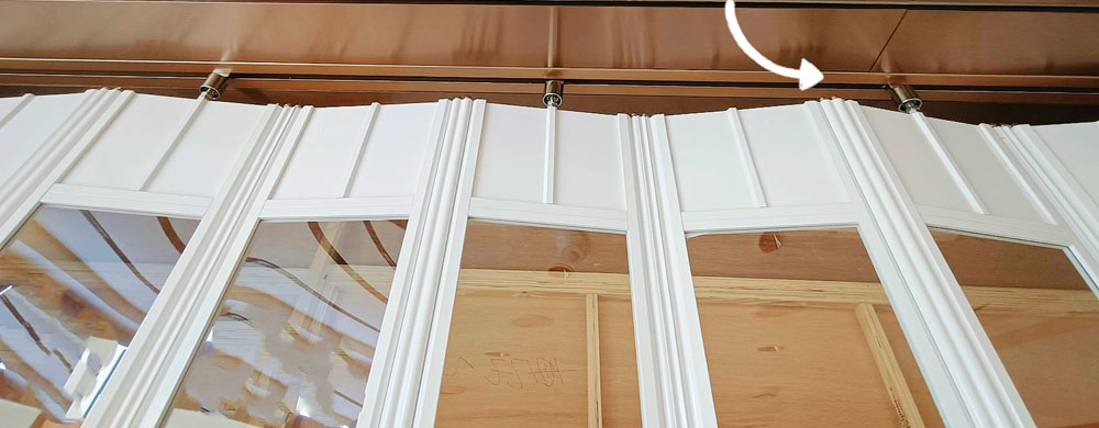 桃園機場 水晶折疊門