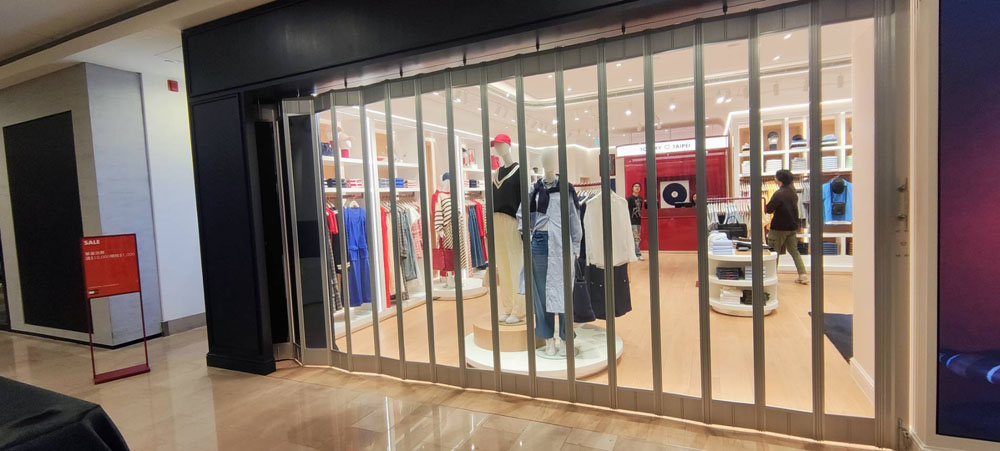 台北101專櫃 水晶折疊門