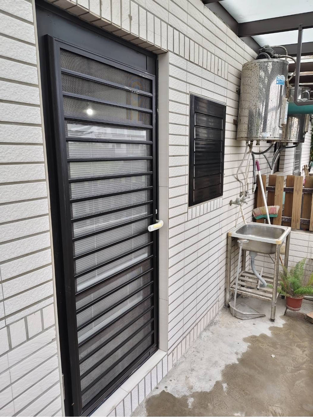 宜蘭市七張路四合一通風門