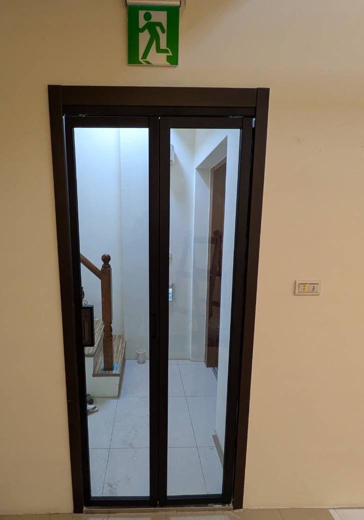 苗栗新屋2片折疊門