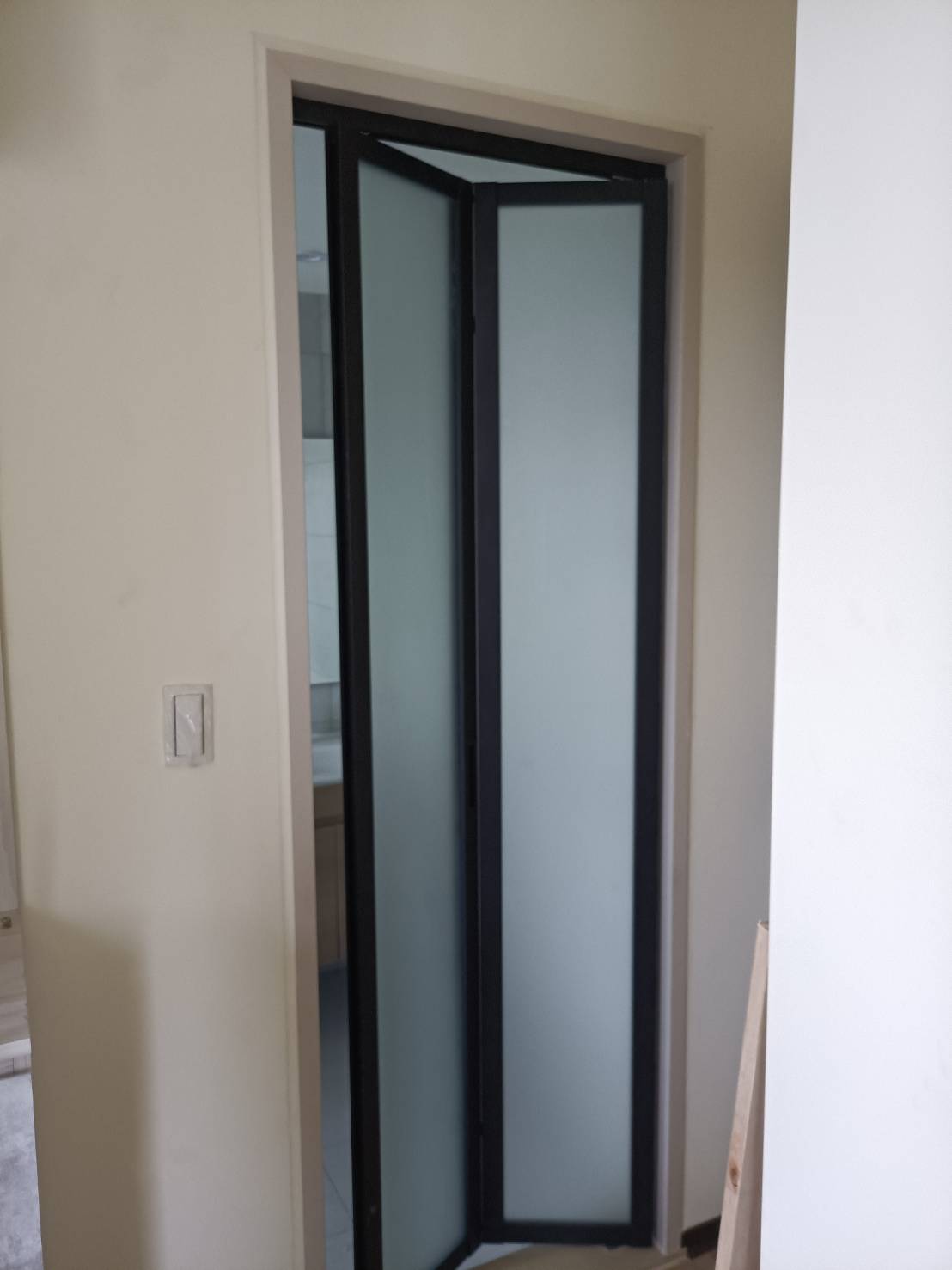 新竹竹北路2片折疊門