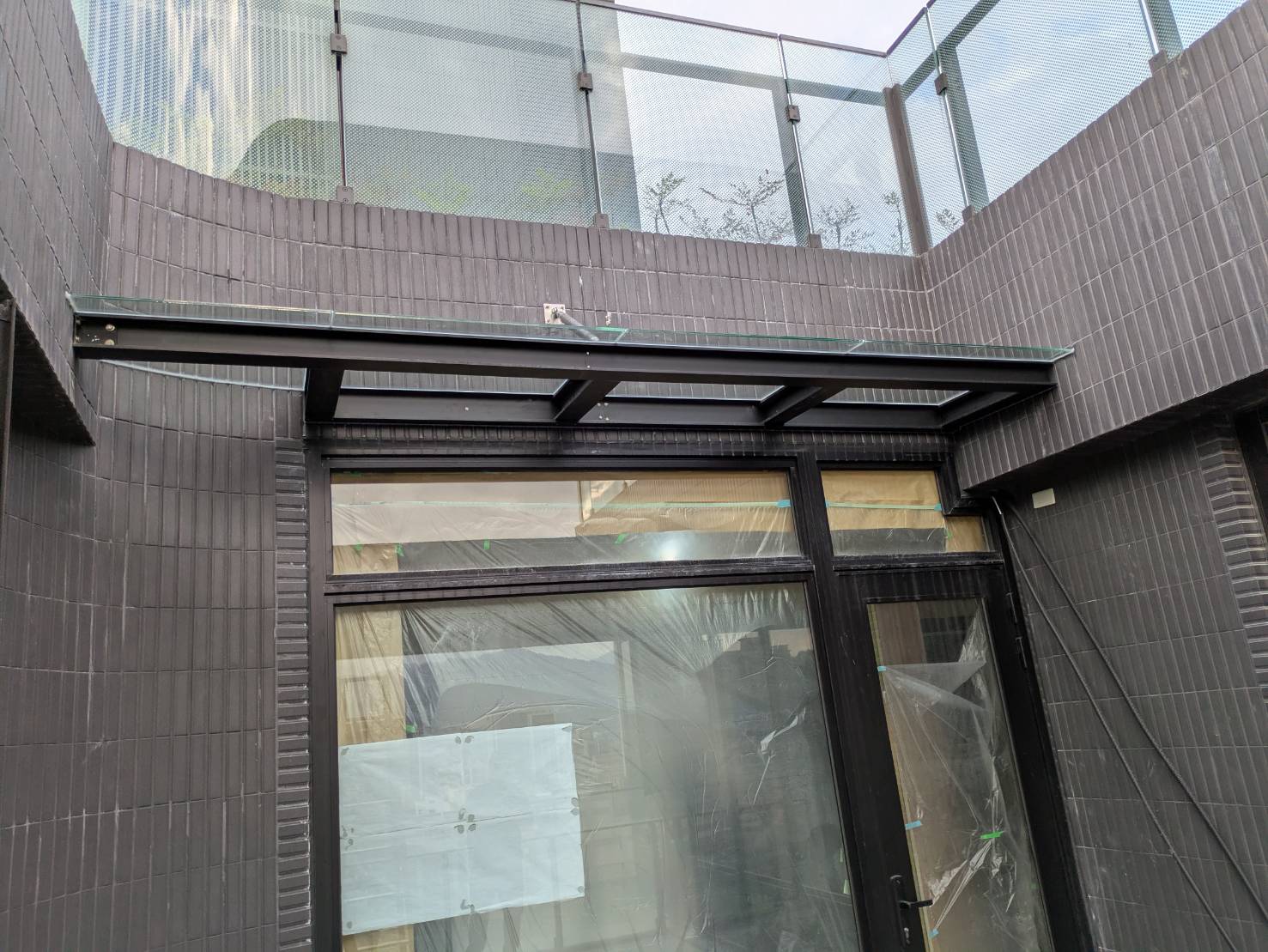 新店央北二路採光罩工程