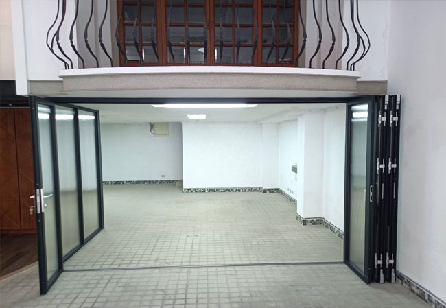 KS50德系摺疊門｜極簡視野